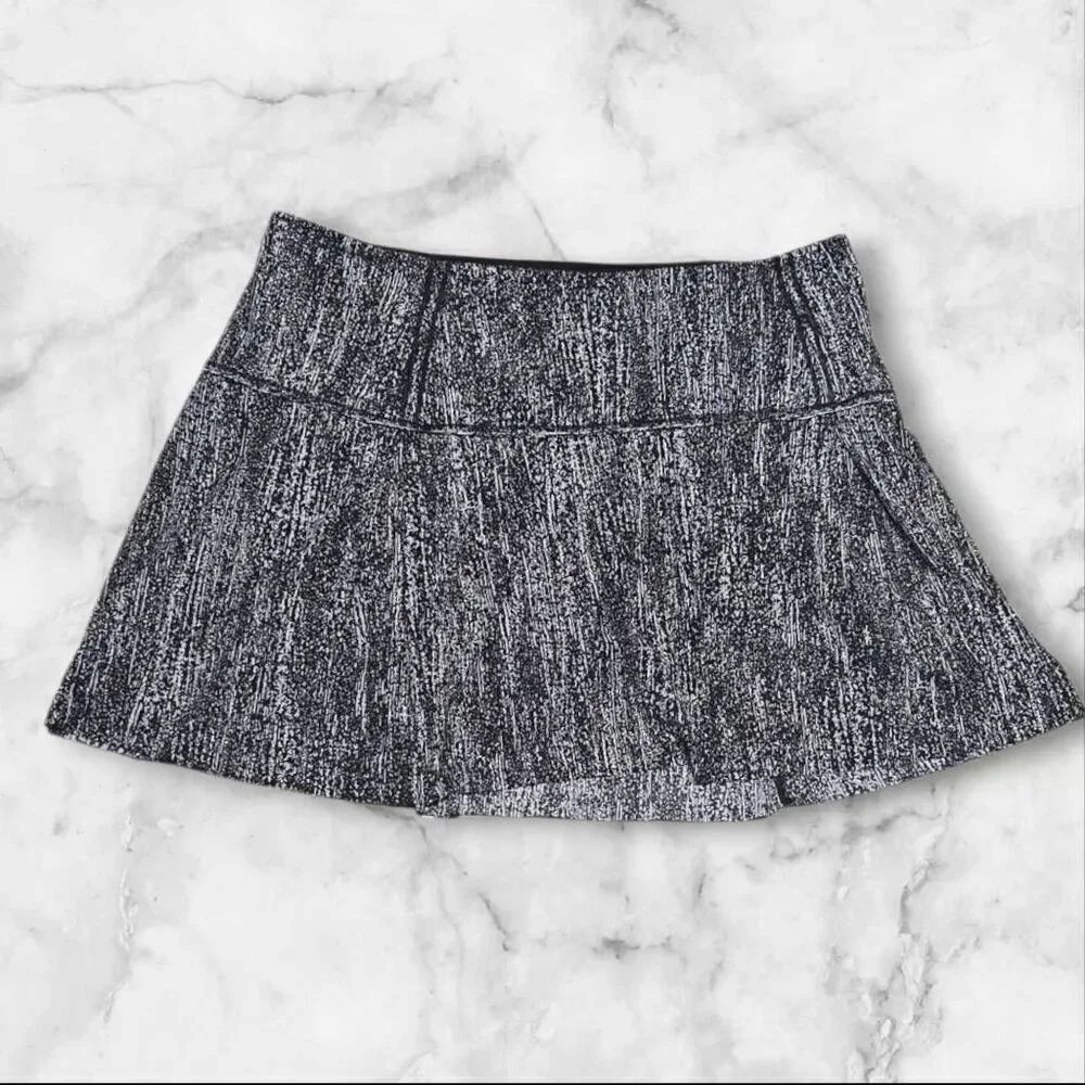 Lululemon Lost in Pace Skirt Size 10